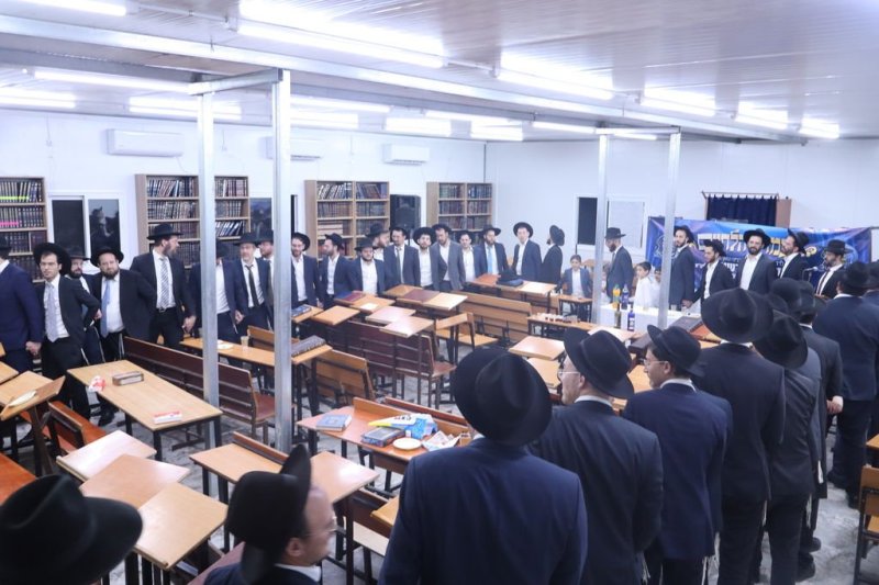 באדיבות המצלם