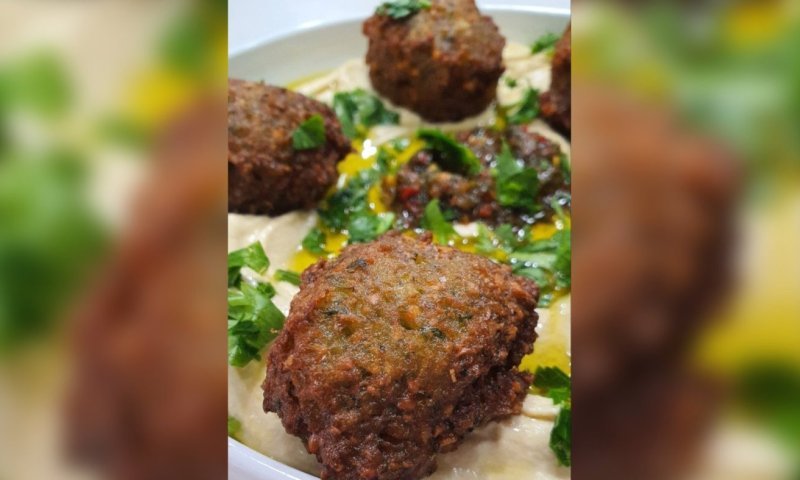עם טריק מקצועי: מתכון לפלאפל מצרי הכי קל וטעים 