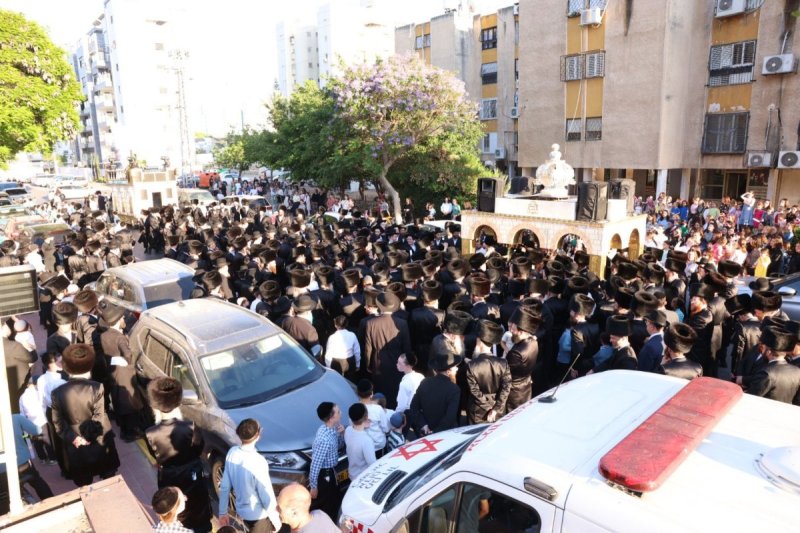 באדיבות המצלם