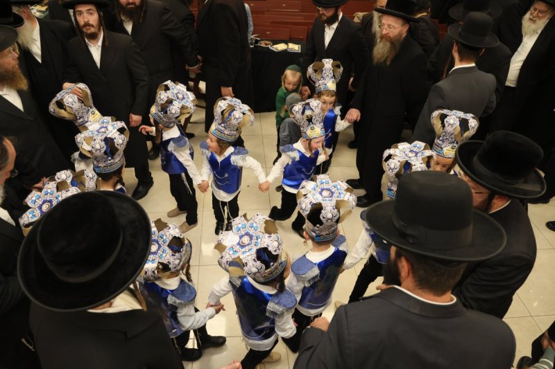 באדיבות המצלם