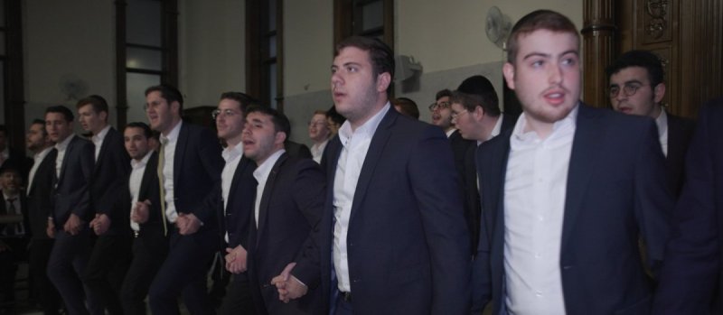 באדיבות המצלם