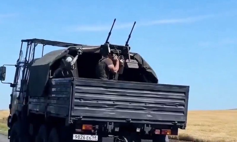 פגיעה מדויקת מהאוויר: כטב"ם אוקראיני השמיד משאית נ"מ רוסית