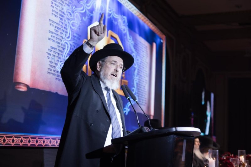 דניאל נפוסי ומאיר זלזניק