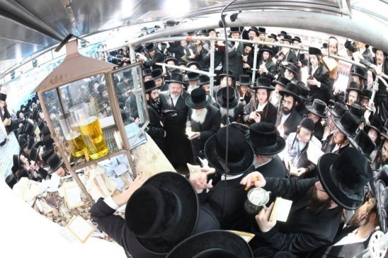 אנשיל בעק וא.מ.ש