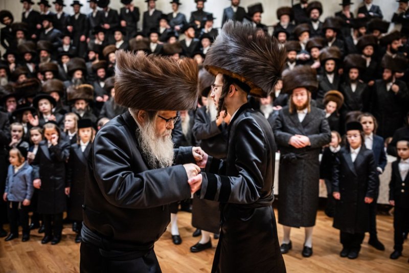 האחים לאנטשעווסקי 