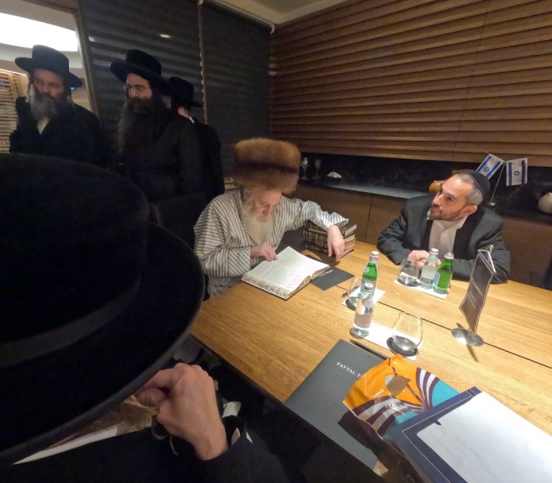 באדיבות המצלם