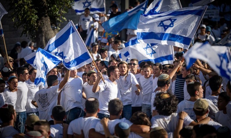יום ירושלים: עשרות אלפים במצעד הדגלים בבירה, נרשמו עימותים