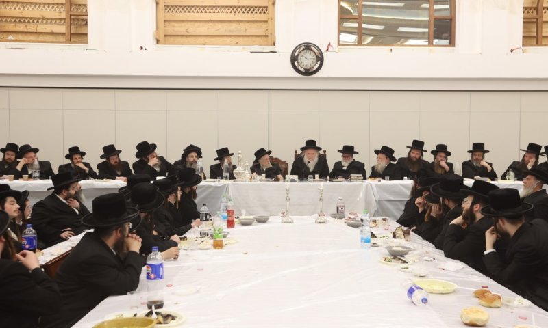 התכנסות מרכזית: בחצר קאמארנא ציינו את הילולת 'היכל הברכה'