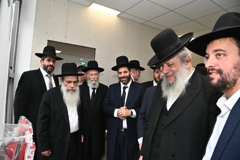 באדיבות המצלם