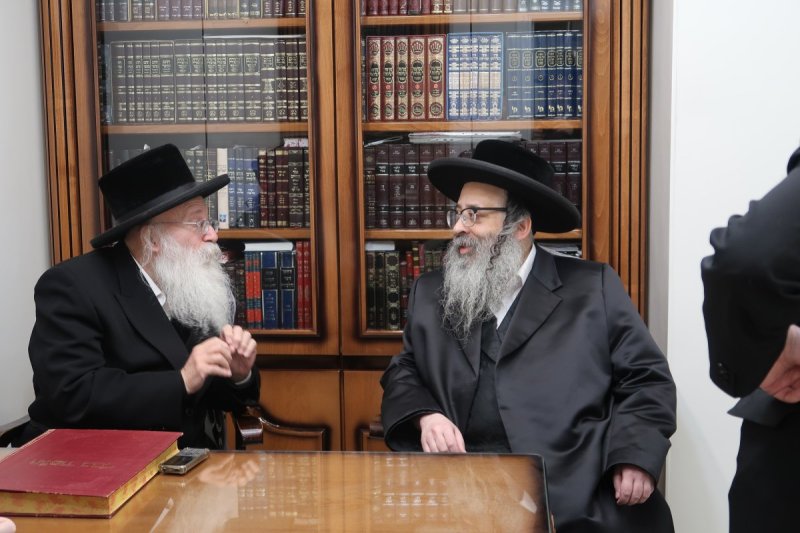 באדיבות המצלם