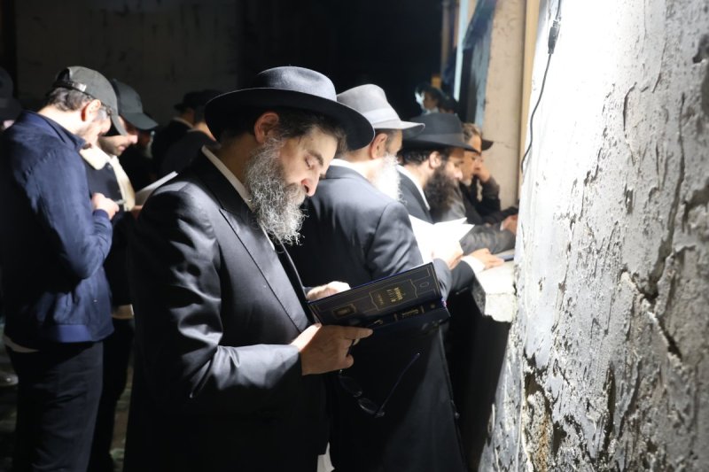 מרדכי לובעצקי