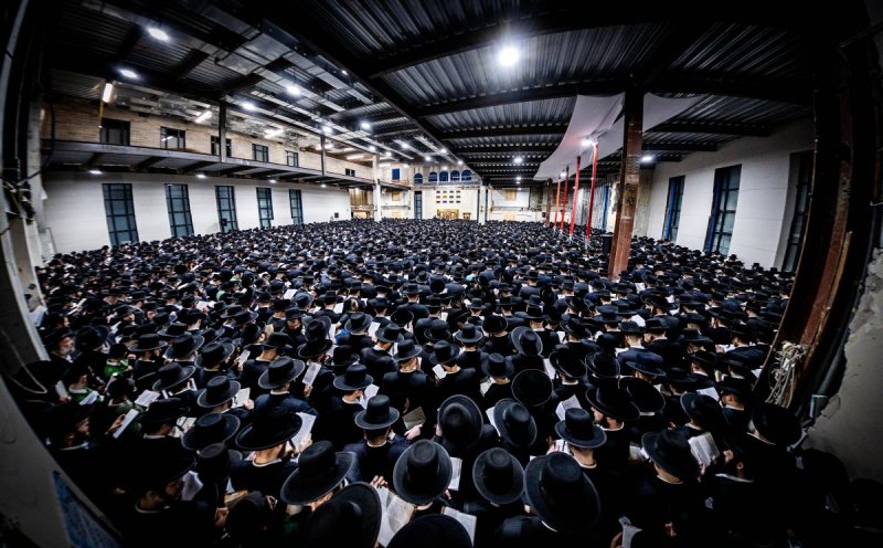 באדיבות המצלם