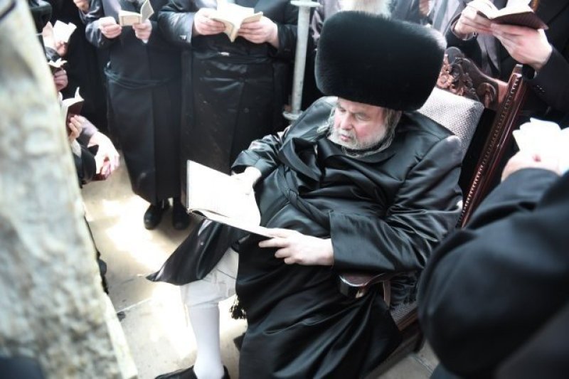 אנשיל בעק וא.מ.ש