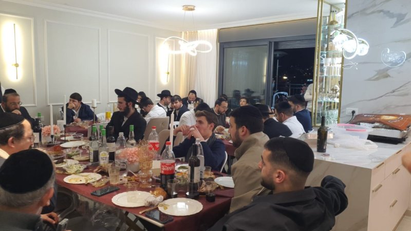 באדיבות המצלם