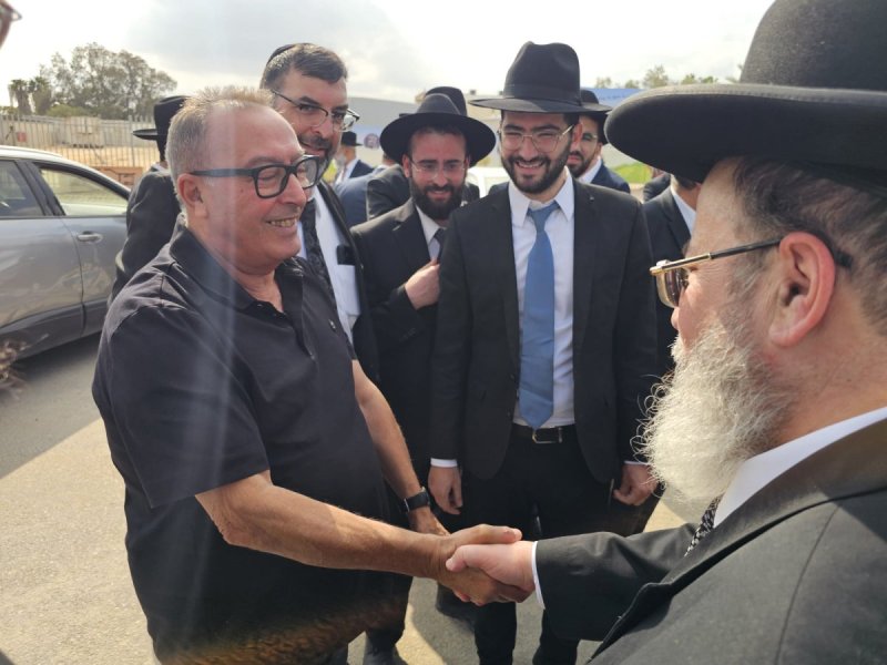 באדיבות המצלם