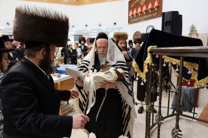 באדיבות המצלם