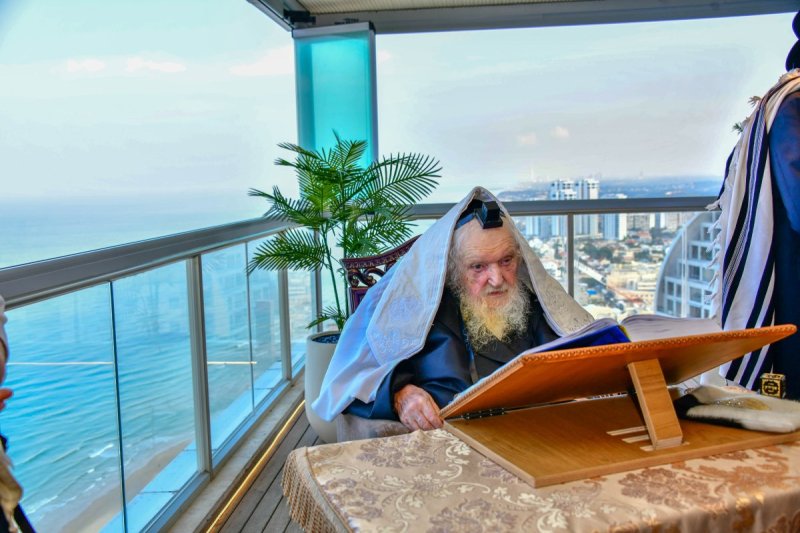 שוקי לרר