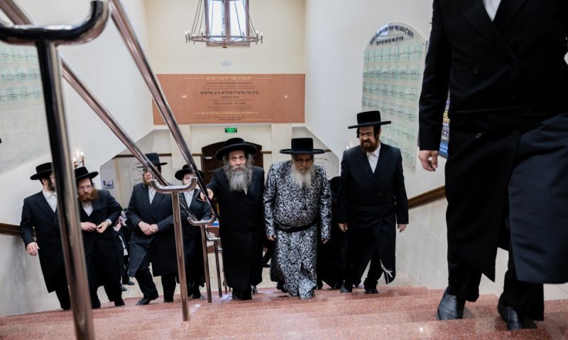 האדמו"ר מסאטמר פקד את הציונים ברומניה ונכנס לבית המדרש של אחיו