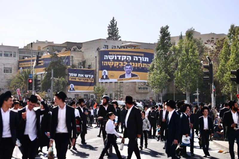 דניאל נפוסי ודוד מנדלסון