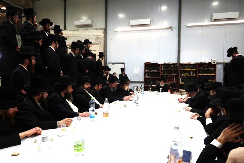 באדיבות המצלם