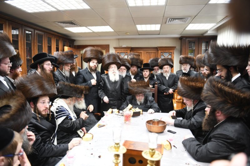 אנשיל בעק וא.מ.ש