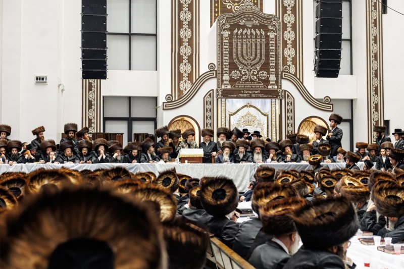 האחים לאנטשעווסקי ואייזיק ג.