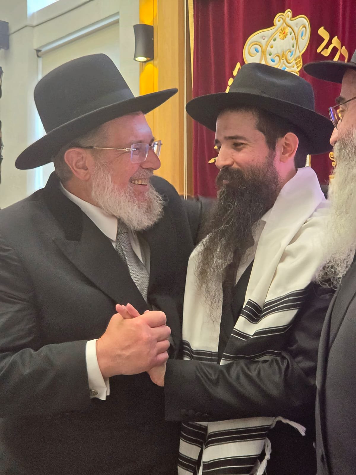 באדיבות המצלם
