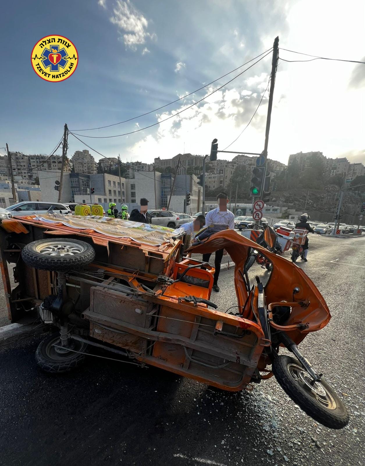 דוברות צוות הצלה 