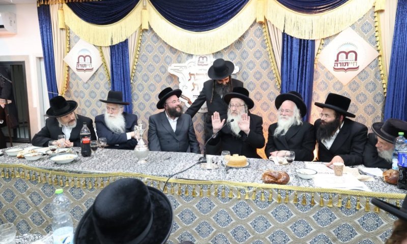 וחיי תורה נטע בתוכנו | הקמפוס של הישיבה החסידית בביתר נחנך