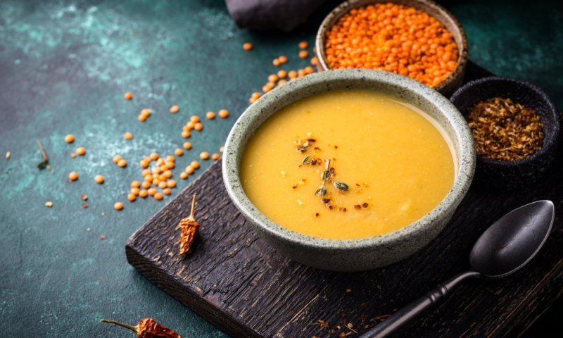 הטיפים והסודות הקטנים: המדריך המלא לבישול מרק מושלם