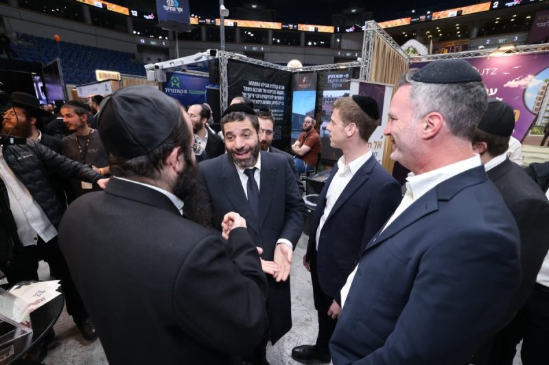 יעקב נחומי, אריאל אוחנה, אברהם כהן