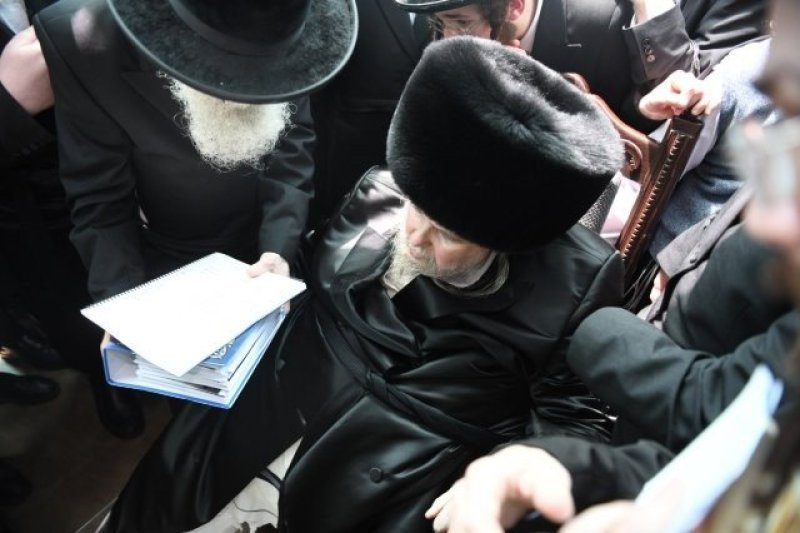 אנשיל בעק וא.מ.ש