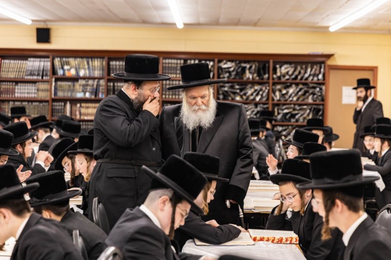 באדיבות המצלם