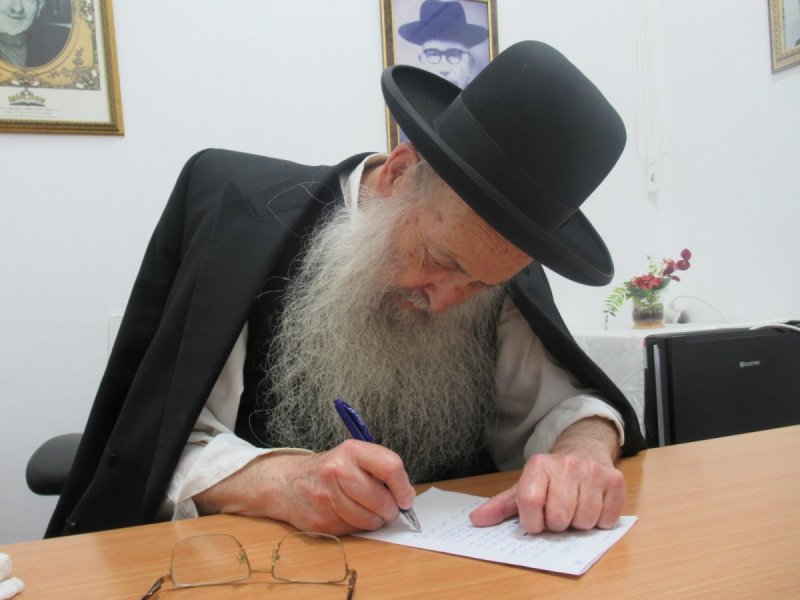 באדיבות המצלם