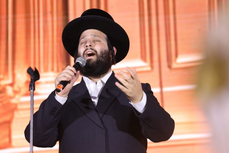 יעקב נחומי ואריאל סר