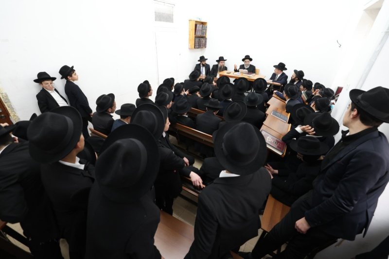 באדיבות המצלם