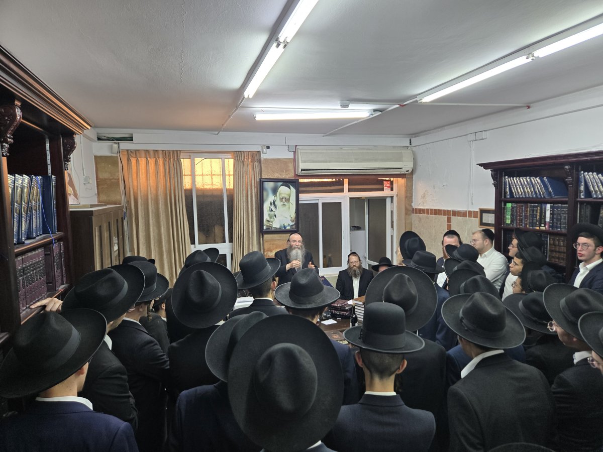 באדיבות המצלם