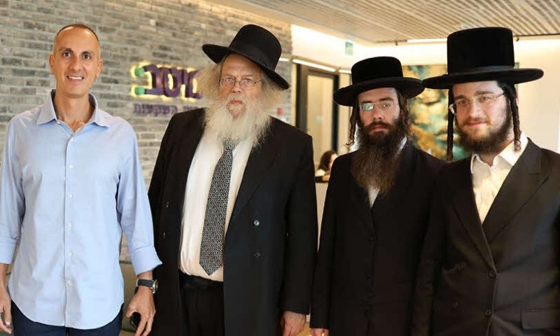 מי מנהל את הכסף שלך, העצות של הגיס, הטיפ של החבר או מנהל מקצוען?