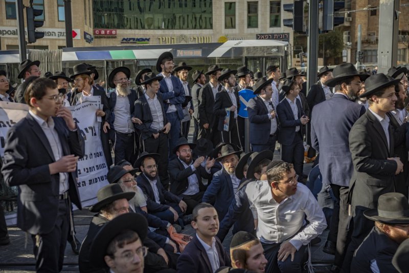 חיים גולדברג, פלאש 90