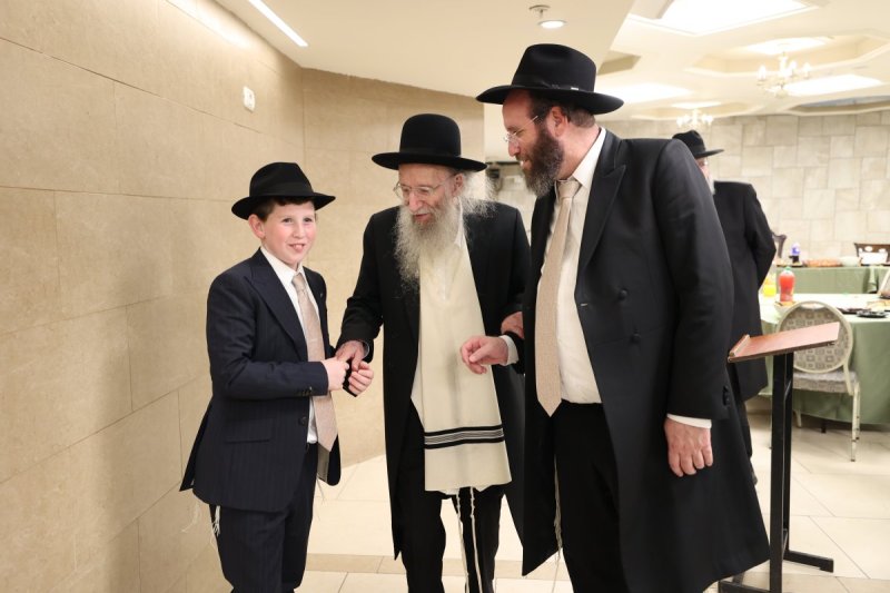 שמוליק קורלנסקי