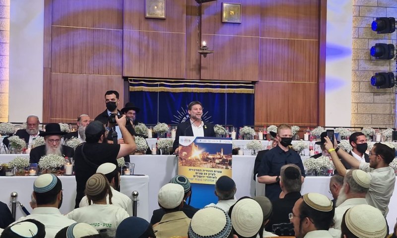 השר סמוטריץ': נמחק את הקווים בין שטחי B, A ו-C, ארץ ישראל כולה שלנו"