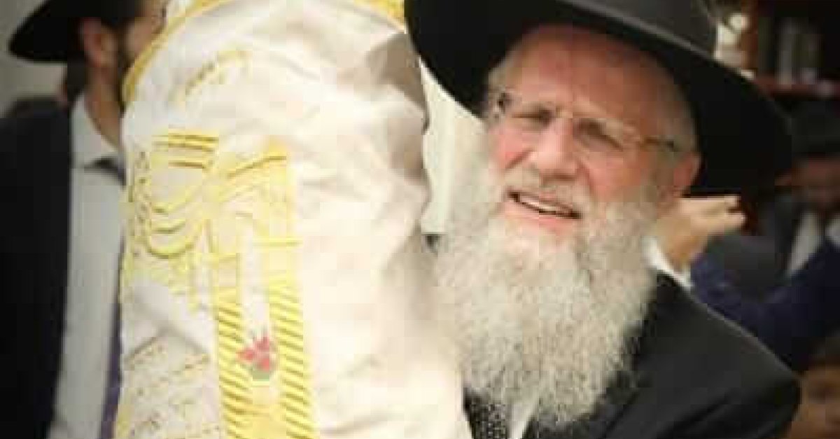 קרעו שערי שמים לרפואת ראש הישיבה שחלה - כל רגע