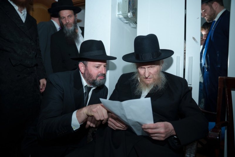 דניאל נפוסי ומאיר זלזניק