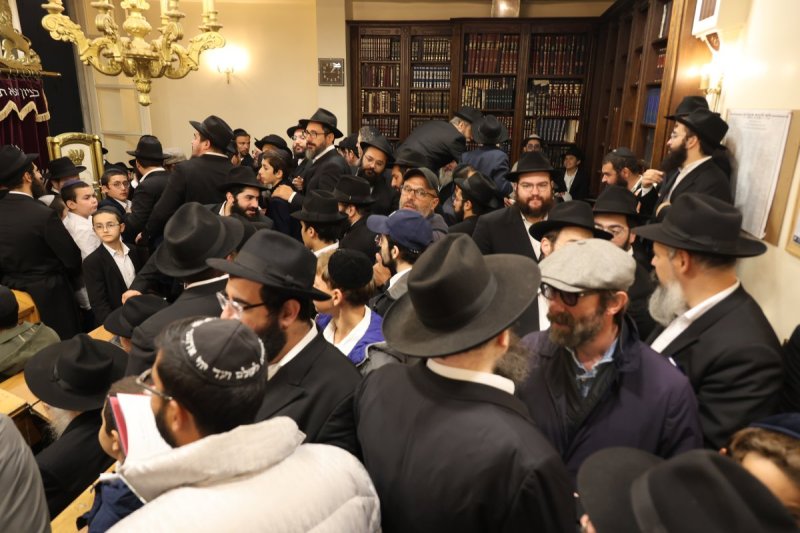 מרדכי לובעצקי