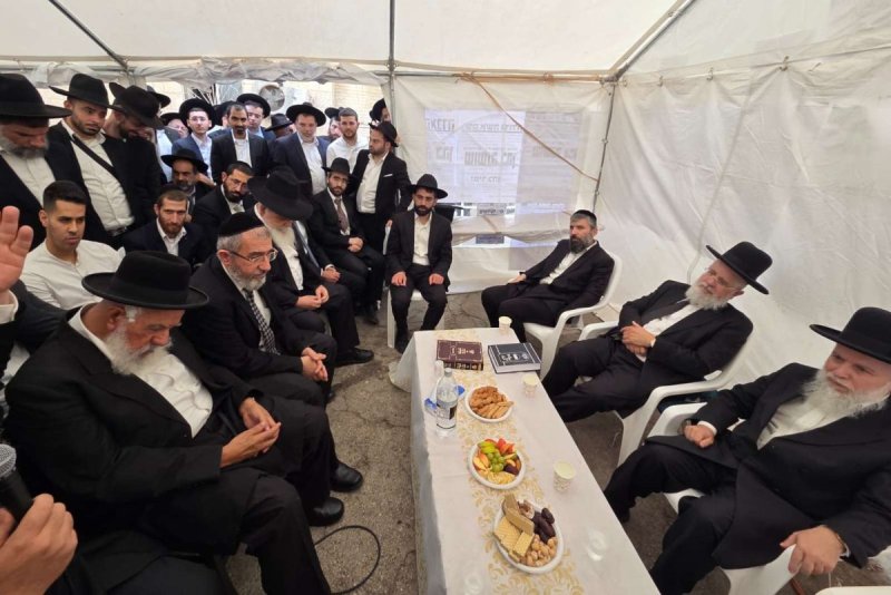 באדיבות המצלם