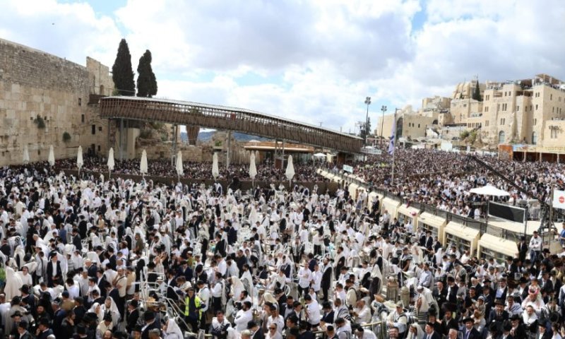 נתניהו בלם את הדיון: סערה סביב חוק הכותל