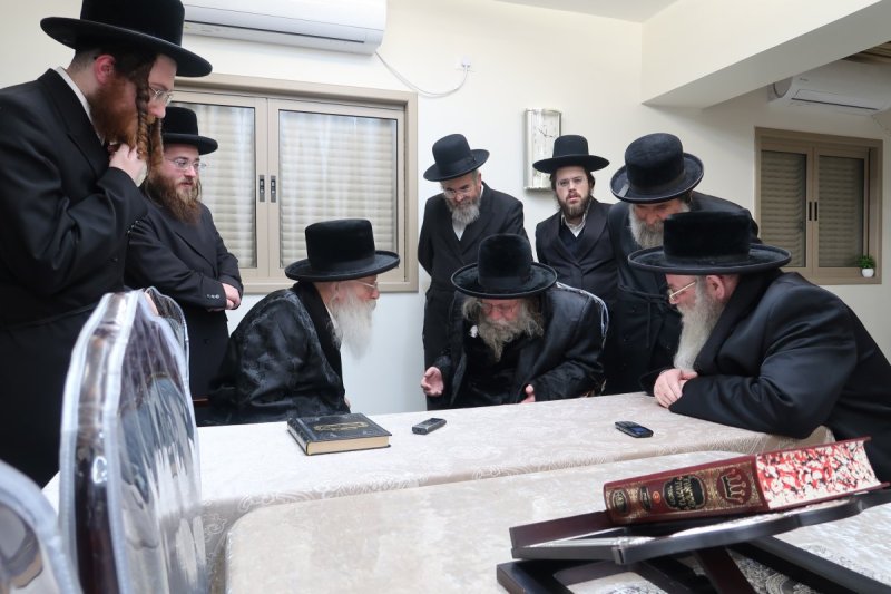 באדיבות המצלם