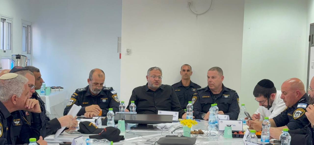 באדיבות המצלם