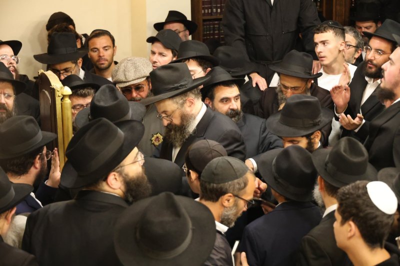 מרדכי לובעצקי