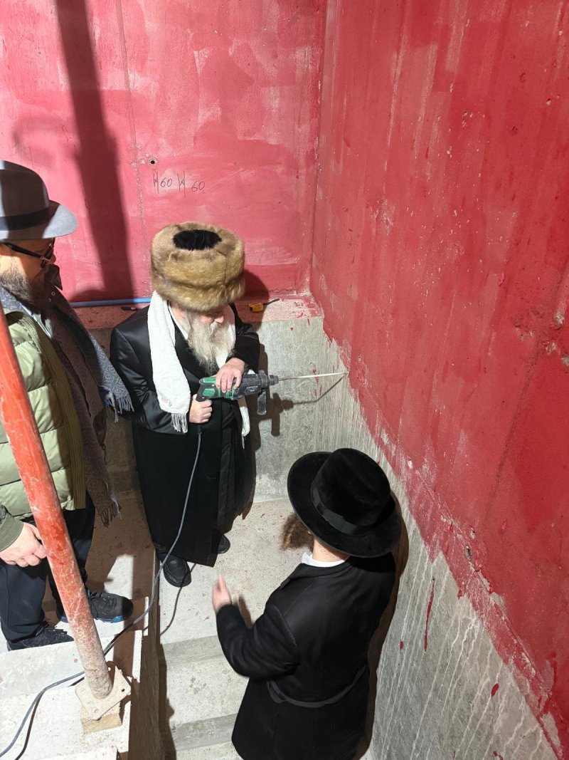 באדיבות המצלם